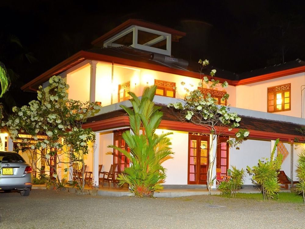 Sakura Villa Бентота Екстериор снимка